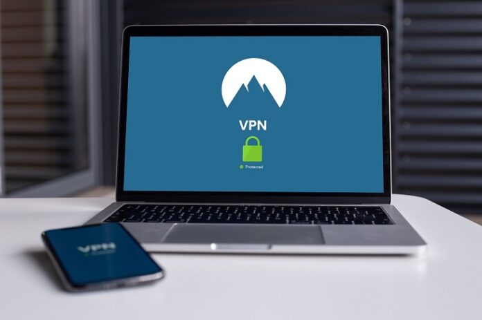 Veilig thuiswerken. Scherm met VPN-logo.