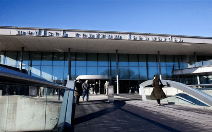 Medisch Centrum Leeuwarden - foto entree van het ziekenhuis