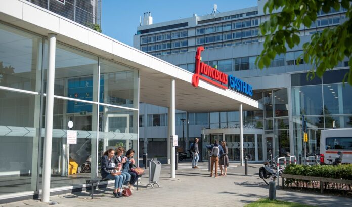 Franciscus Gasthuis - foto van de entree