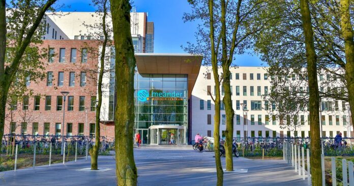 Entree van het Meander Medisch Centrum in Amersfoort